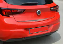 Opel Astra K 2016-2021 Chromleiste Heckklappe unten (HB, Edelstahl) Foto 1