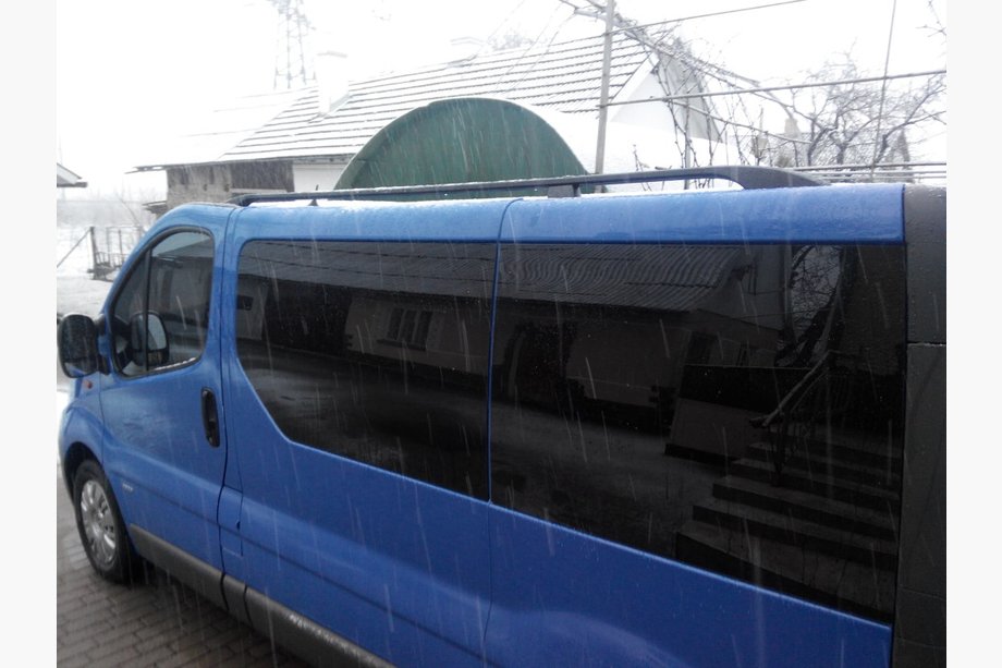Nissan Primastar 2002-2014 Dachreling Schwarz Kurze Basis, Kunststoff-Fuesse Foto 6