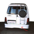 Peugeot Partner 1996-2008 Heckstoßstangenabdeckung (grundiert zum Lackieren) Foto 2