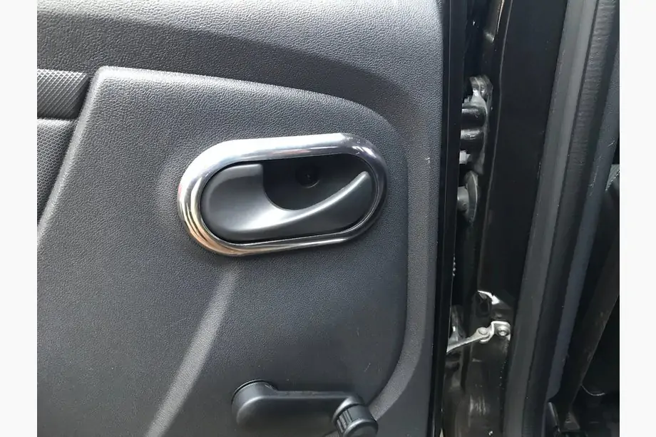 Renault Duster 2008–2017 Abdeckungen für Innen-Türgriffe Carmos (4 Stk., Edelstahl) Foto 3