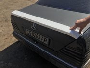 Mercedes E-сlass W124 1984–1997 Heckspoiler (grundiert zum Lackieren) Foto 2