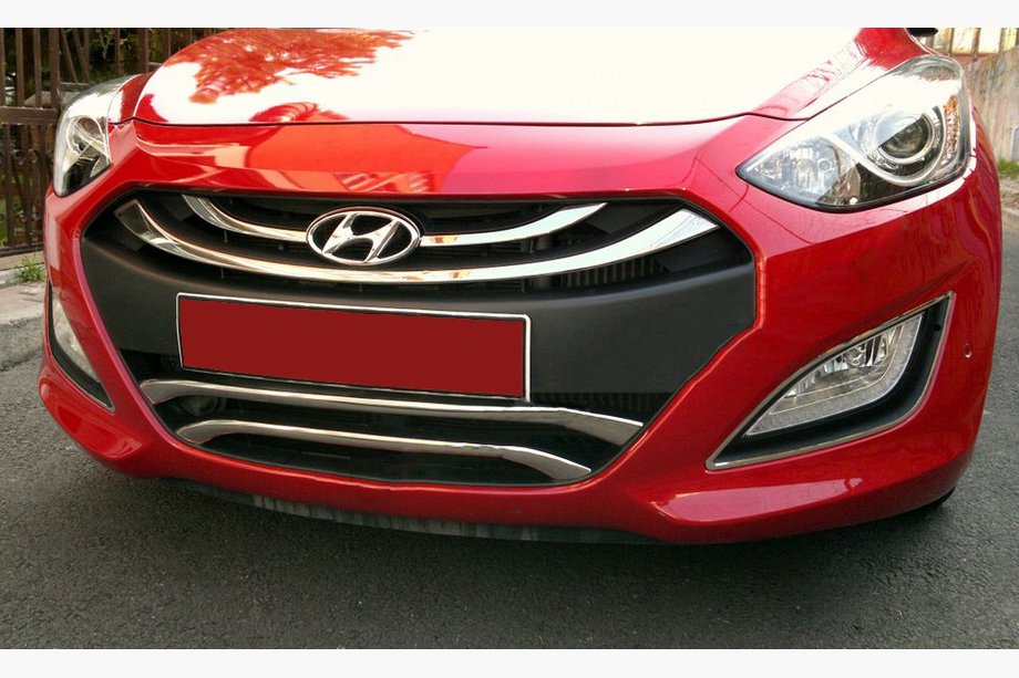 Hyundai I-30 2012-2017 Zierleisten für unteren Kühlergrill Typ 2 (Edelstahl) Image