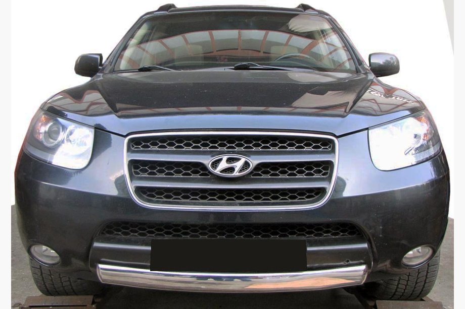 Hyundai Santa Fe 2 2006-2012 Frontschutzbügel ST008-Oval (Edelstahl) Image