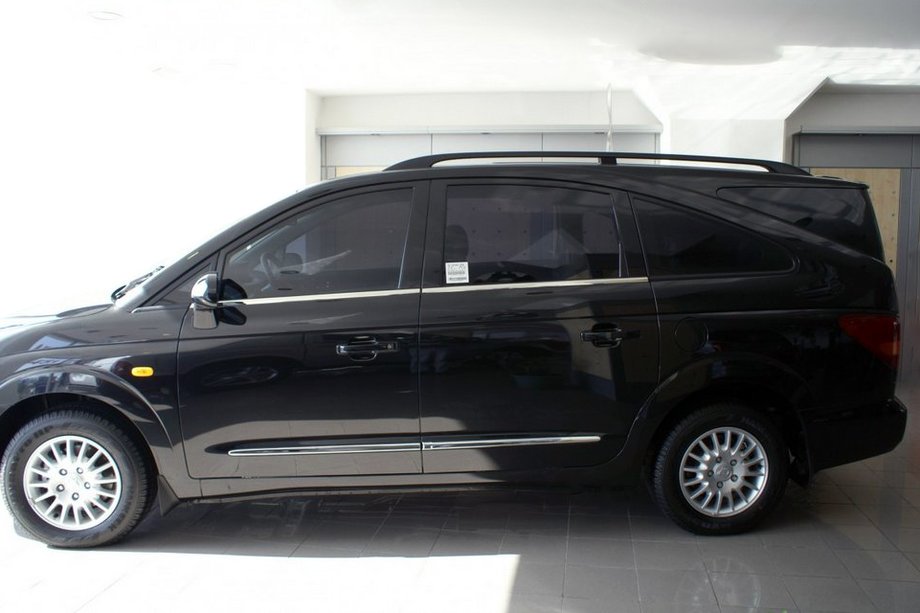 Ssang Yong Rodius Fensterrahmen Zierleisten Edelstahl Aussen (4 Stk) Image