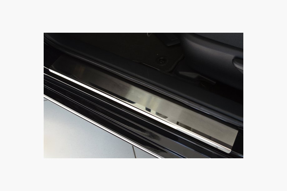 Toyota Camry 2017–2023 Einstiegsleisten Abdeckungen Nataniko (4 Stk., Edelstahl) Premium - 3M Klebeband, 0.8 mm Image