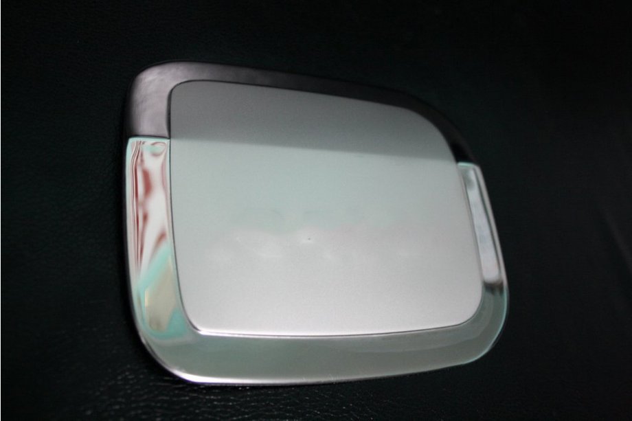 Toyota Rav 4 2001-2005 Tankabdeckung Edelstahl Image