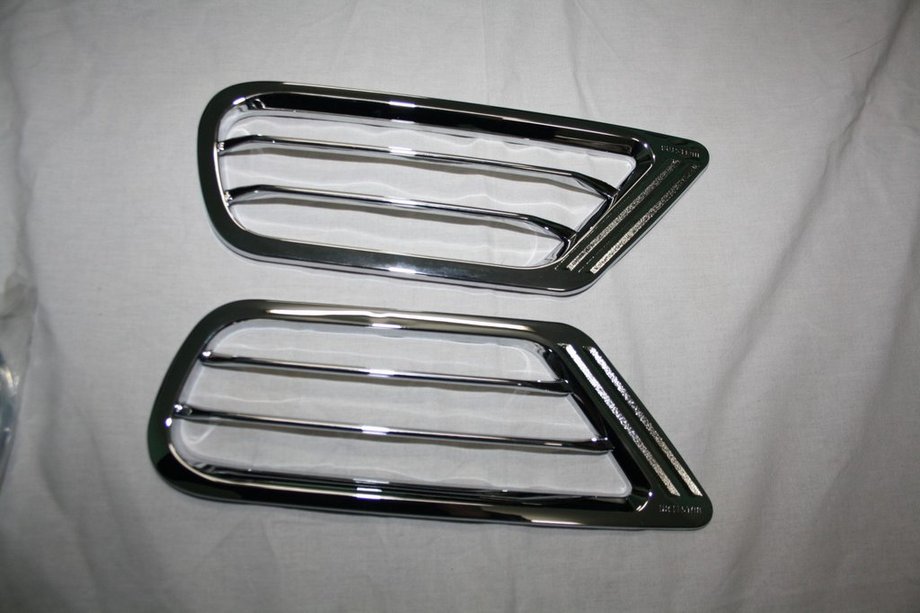 Lexus LX470 1998-2007 Abdeckungen für hintere Luftauslässe (2 Stk., Kunststoff) Image