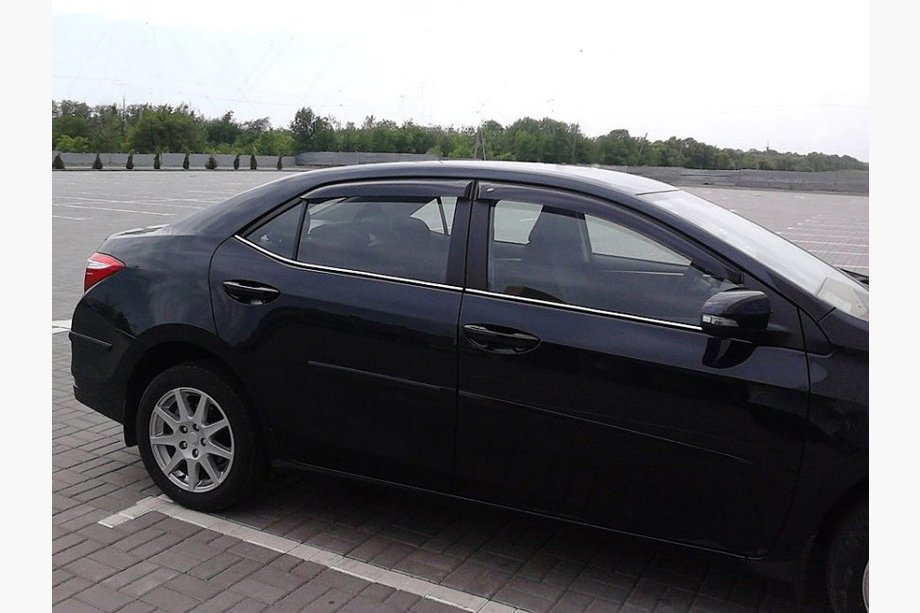 Toyota Corolla 2013-2019 Windabweiser (4 Stk, Cobra) Image