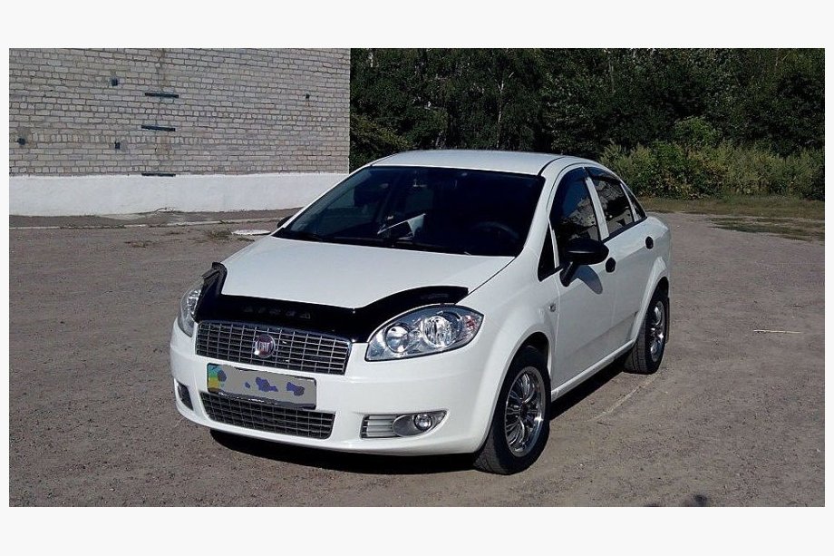 Fiat Linea 2006-2018 Motorhaubenschutz (VIP) Image