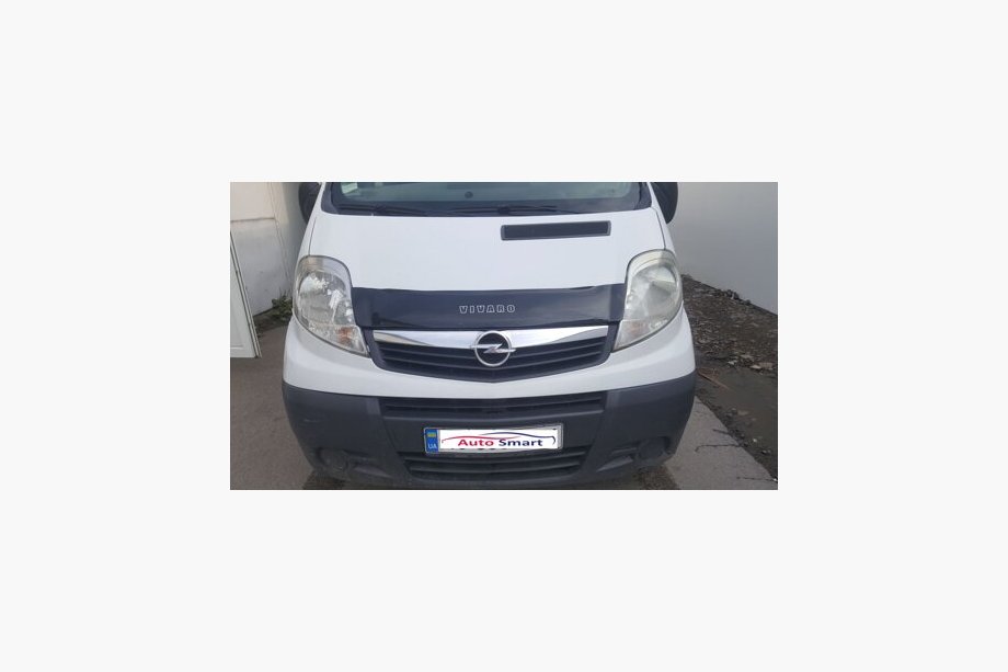 Opel Vivaro 2001–2015 Motorhaubenschutz kurz (VIP) Image