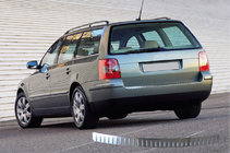 Volkswagen Passat B5 1997-2005 Edelstahl Ladekantenschutz SW (Omsa) Foto 1