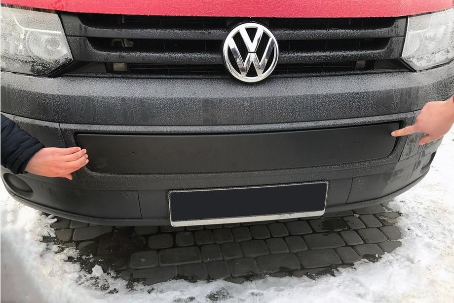Volkswagen T5 2010-2015 Winterabdeckung für unteren Kühlergrill Matt Foto 2