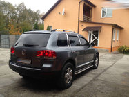 Volkswagen Touareg 2002–2010 Dachreling Chrom (Kunststofffuesse) Metallfuß Foto 7