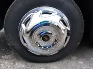 Volkswagen Crafter 2006-2016 Edelstahl Radkappen OEM (2-teilige, 4 Stk) Foto 3