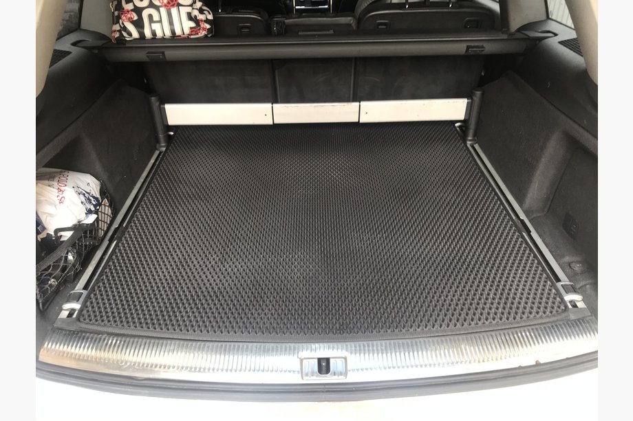 Audi Q7 2005-2015 Kofferraummatte (EVA, Schwarz) (5-Sitzer) Image