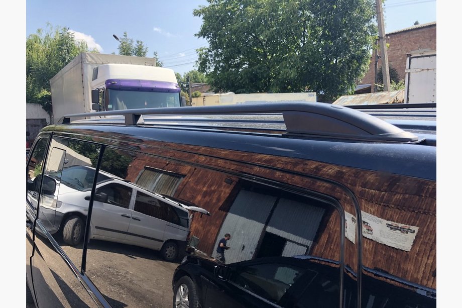 Volkswagen T5 Caravelle 2004-2010 Dachreling Skyport (schwarz) Langer Radstand Foto 3