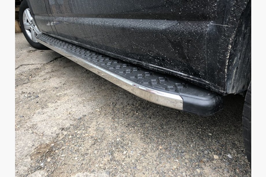 Volkswagen T5 Caravelle 2004-2010 Trittbretter BlackLine (2 Stk, Aluminium) Image