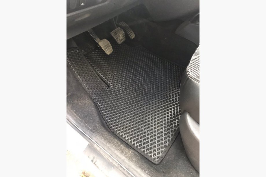 Renault Kangoo 2008–2020 EVA Fußmatten (schwarz) Vorne Image