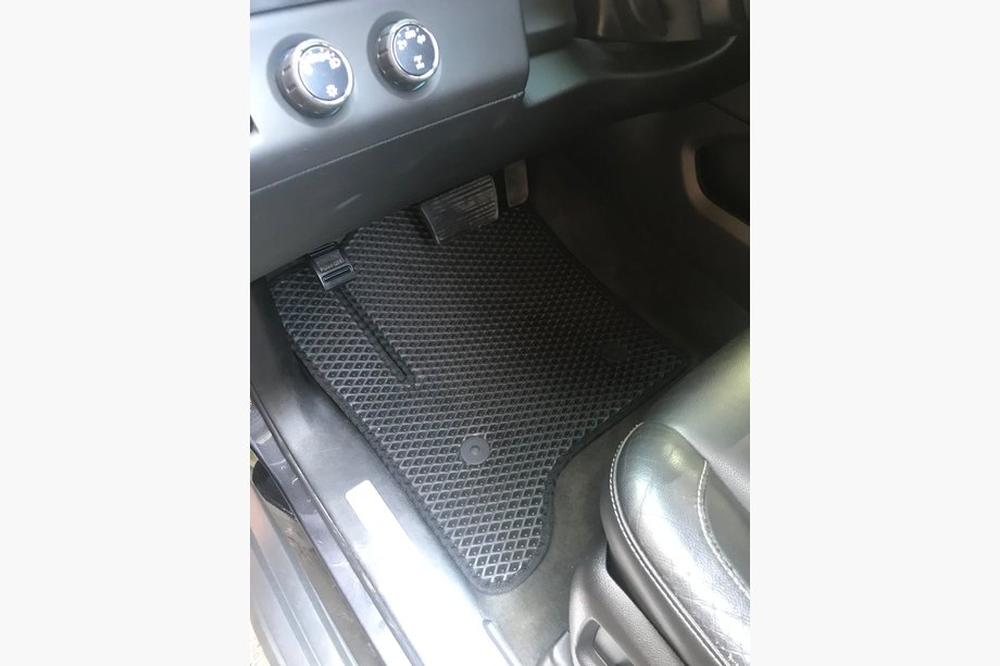 Chevrolet Suburban 2014-2019 Polyurethan Fußmatten 3 Reihen (EVA, schwarz) Image