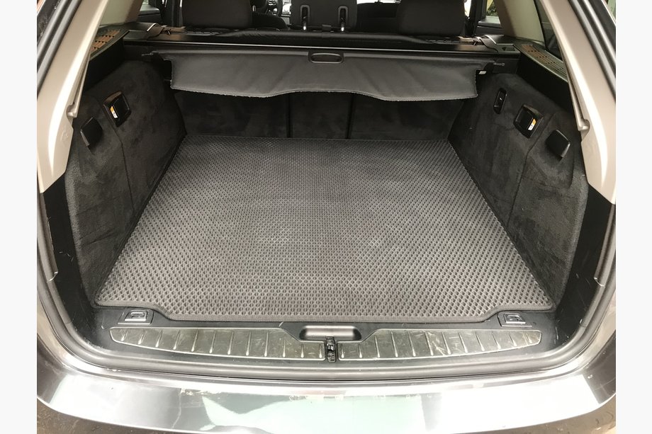 BMW 5 Series F10/F11 2010–2016 EVA Kofferraummatte V1 (für F11, schwarz) Image