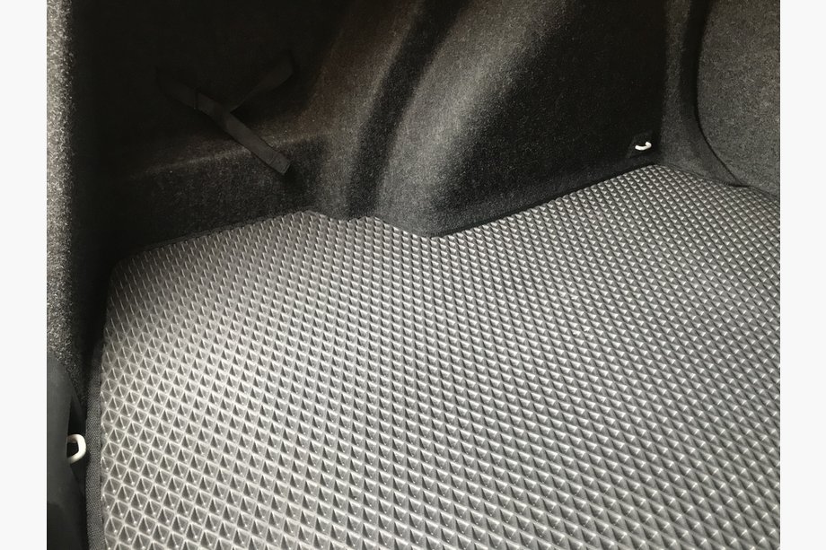 Volkswagen Jetta 2011-2018 Kofferraummatte (EVA, Schwarz) Image