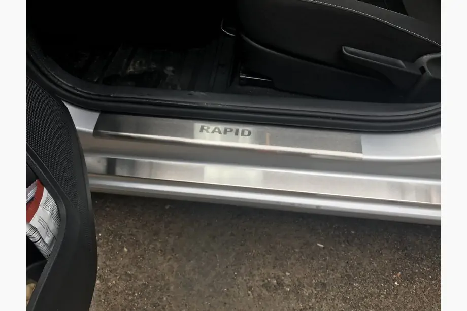 Skoda Rapid 2012-2019 Einstiegsleisten Abdeckungen Nataniko (8 Stk, Edelstahl) Image