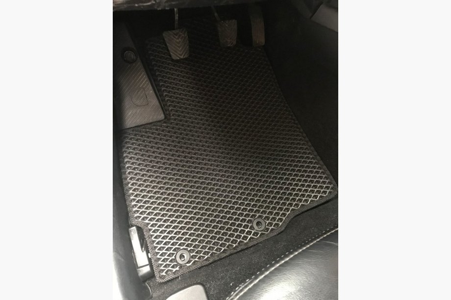 Mitsubishi Outlander 2006-2012 EVA Fußmatten (Schwarz) Image