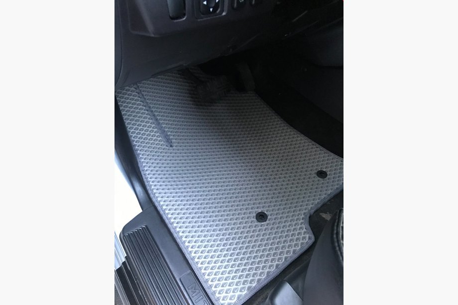Mitsubishi Pajero Sport 2008-2015 EVA Fußmatten (Grau) Image