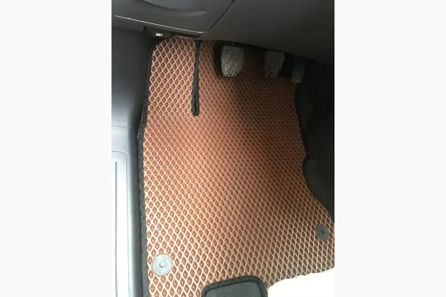 Renault Koleos 2008-2016 EVA Fußmatten (ziegelrot) Image