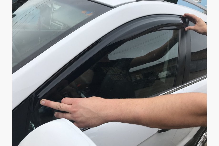 Opel Antara 2006-2017 Windabweiser Schwarz (4 Stk, MyRacing) Image