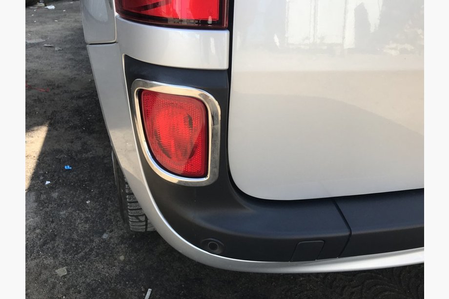 Renault Kangoo 2008–2020 Zierleisten fuer hintere Reflektoren (2 Stk, Edelstahl) Image