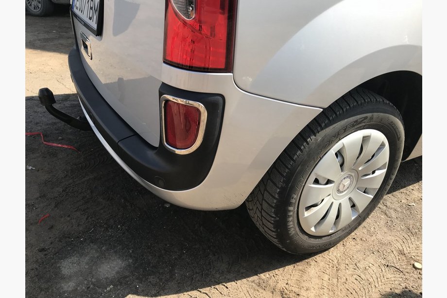 Mercedes Citan 2013-2021 Abdeckung fuer hinteren Reflektor (2 Stk, Edelstahl) Image