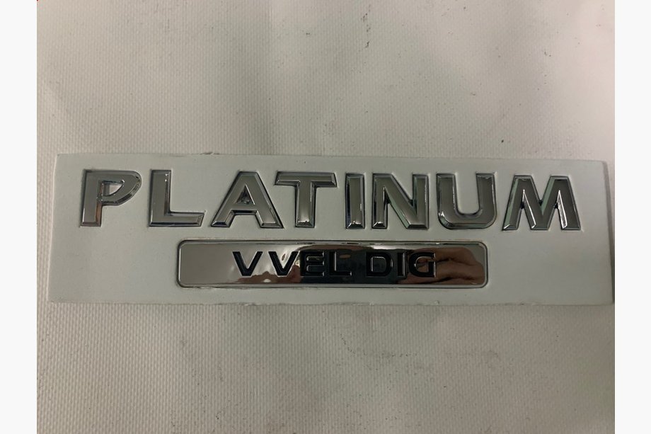 Nissan Patrol Y62 2010-2024 Emblem Platinum Image