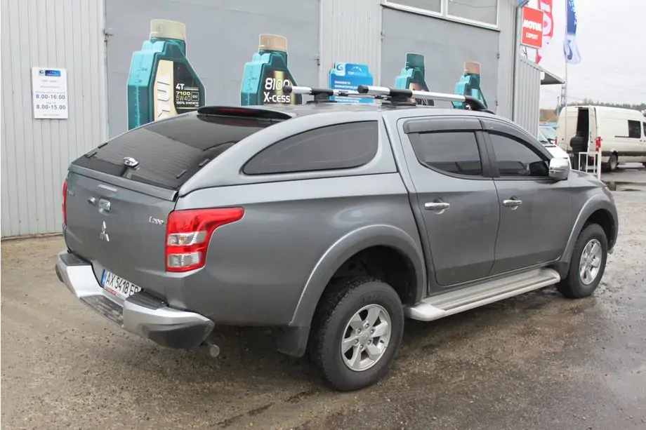 Mitsubishi L200 2015-2024 Laderaumabdeckung Dach (Starbox) Image