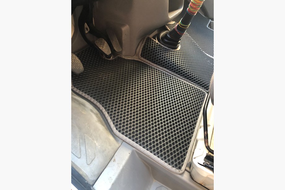 Volkswagen LT 1995-2006 EVA Fußmatten (schwarz) Image