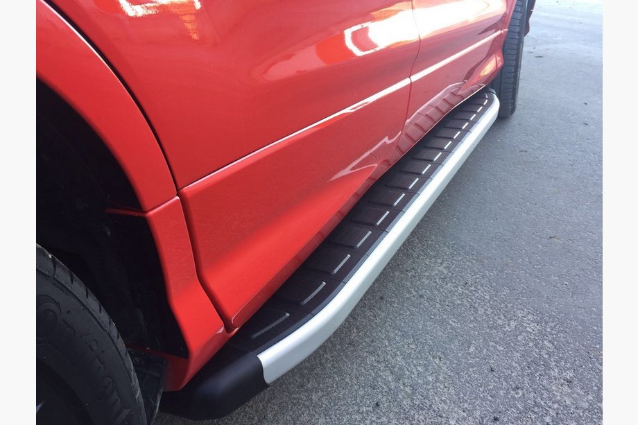 Skoda Karoq 2018- Seitenschweller Fullmond (2 Stk., Alu) Image