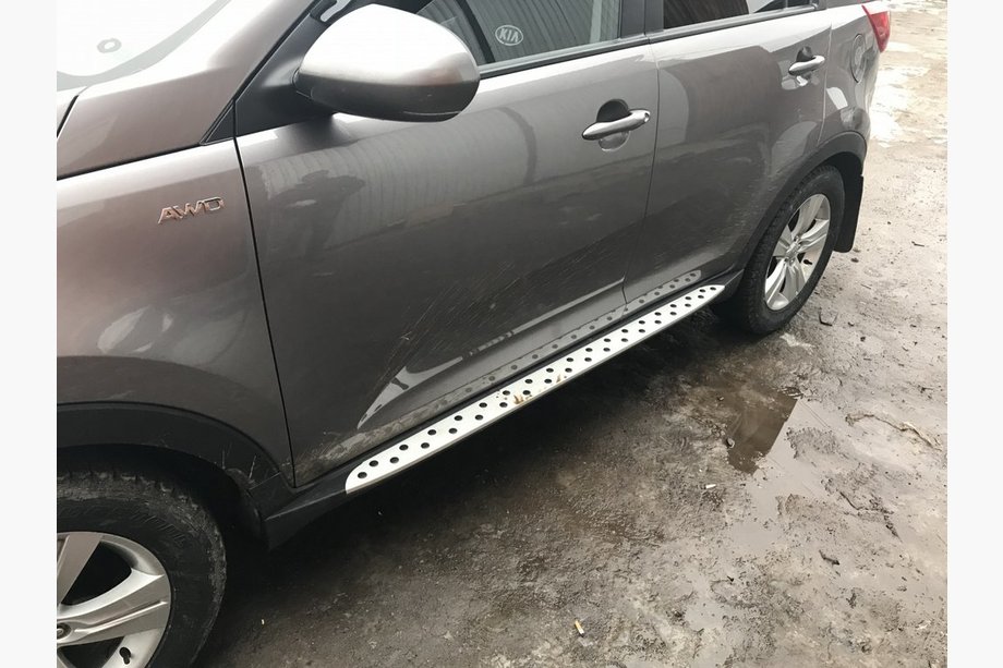 Kia Sportage 2010-2015 Seitenschweller Niken BMW-Style (2 Stk., Alu) Image