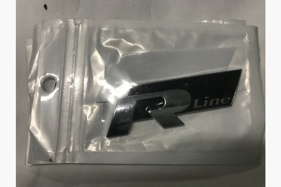 Volkswagen Touareg 2010-2018 Emblem R-Line (Chrom) Image