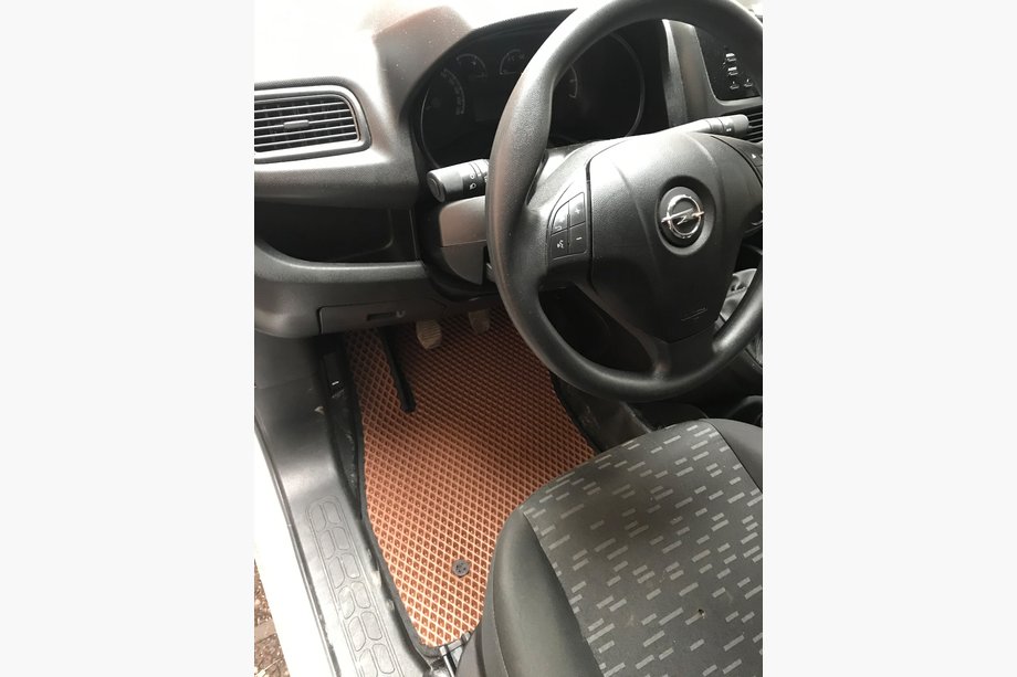Fiat Doblo II 2010-2022 EVA Fußmatten (ziegelrot, vorne) Image
