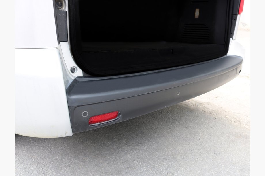 Opel Vivaro 2019- Heckstoßstangenabdeckung EuroCap (lange Basis, ABS) Image