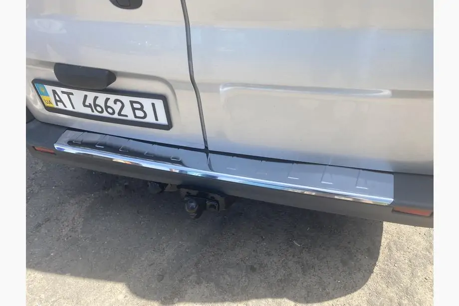 Opel Vivaro 2001–2015 Heckstoßstangenabdeckung Carmos V1 Edelstahl Image