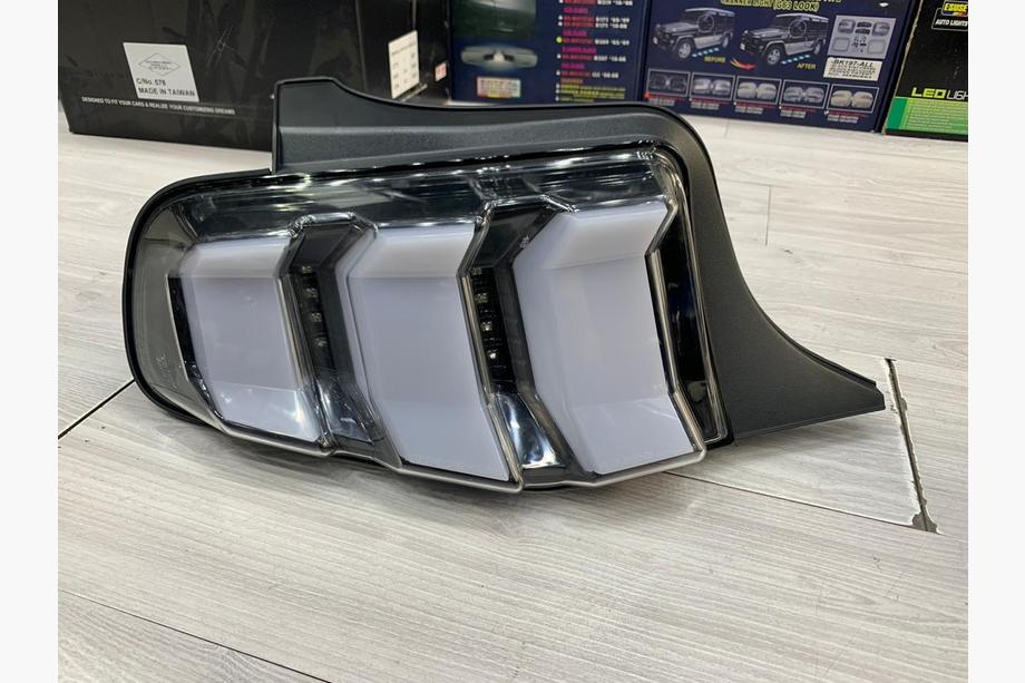 Ford Mustang 2015-2023 Rückleuchten Set (2 Stk, 2010-2015) Image