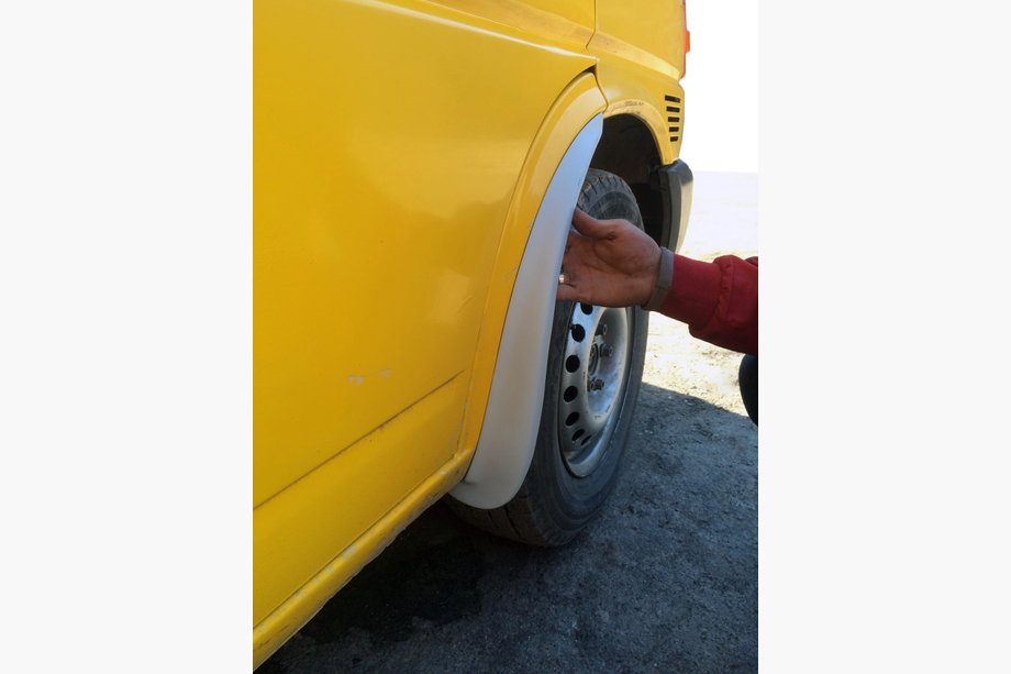 Volkswagen T4 Transporter 1990-2003 Vordere Spritzlappen (2 Stk, Fiberglas) Image