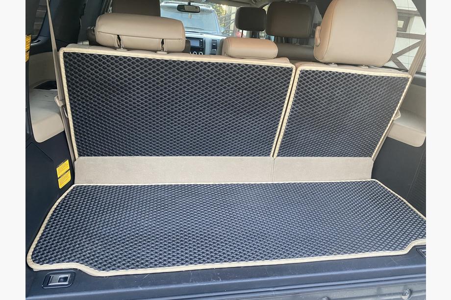 Toyota Sequoia 2007-2022 Kofferraummatte (EVA, schwarz) Image