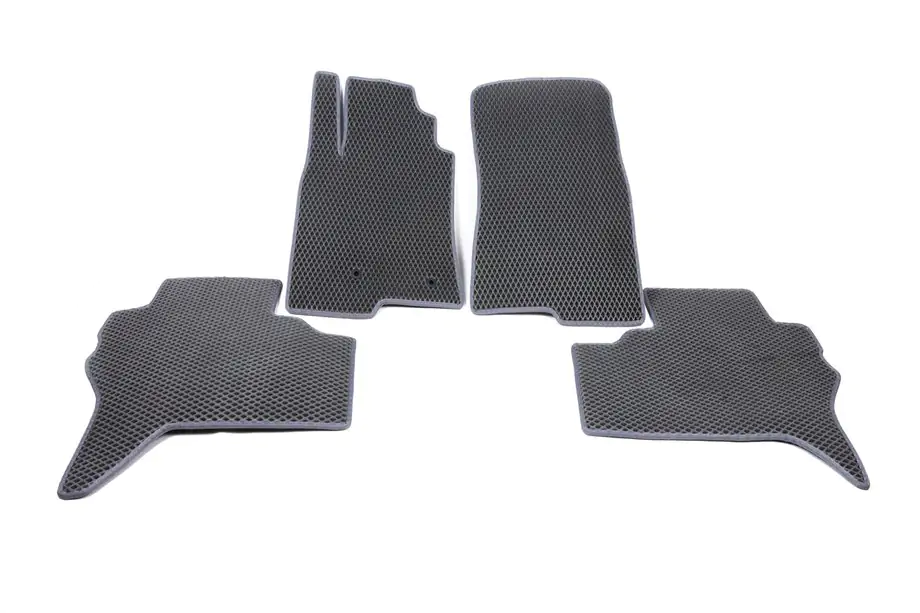 Mitsubishi Pajero Wagon IV 2006-2021 EVA Fußmatten (schwarz) Image