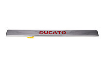 Fiat Ducato 2006-2025 LED Leiste über dem Kennzeichen (Edelstahl) Foto 1