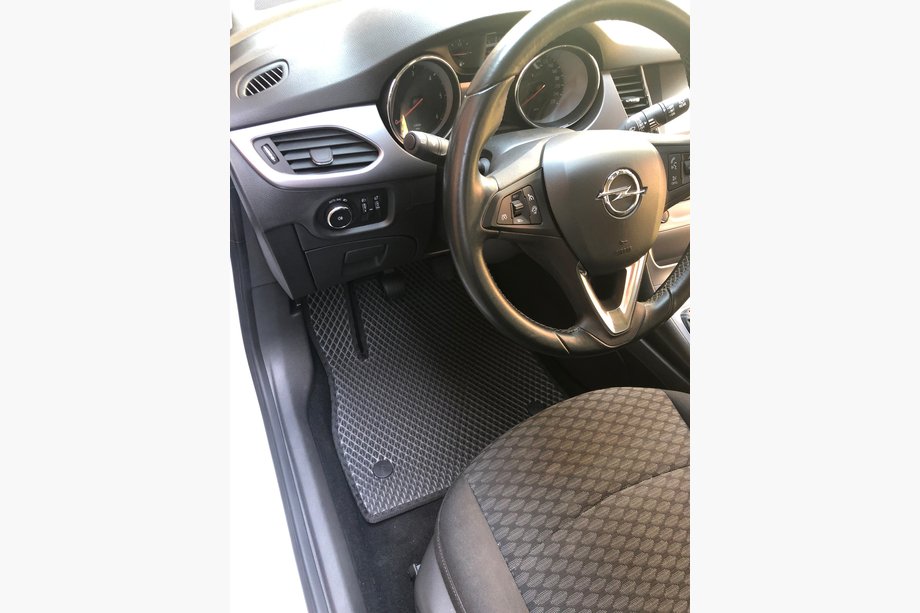Opel Astra K 2016-2021 EVA Fußmatten (schwarz) Image