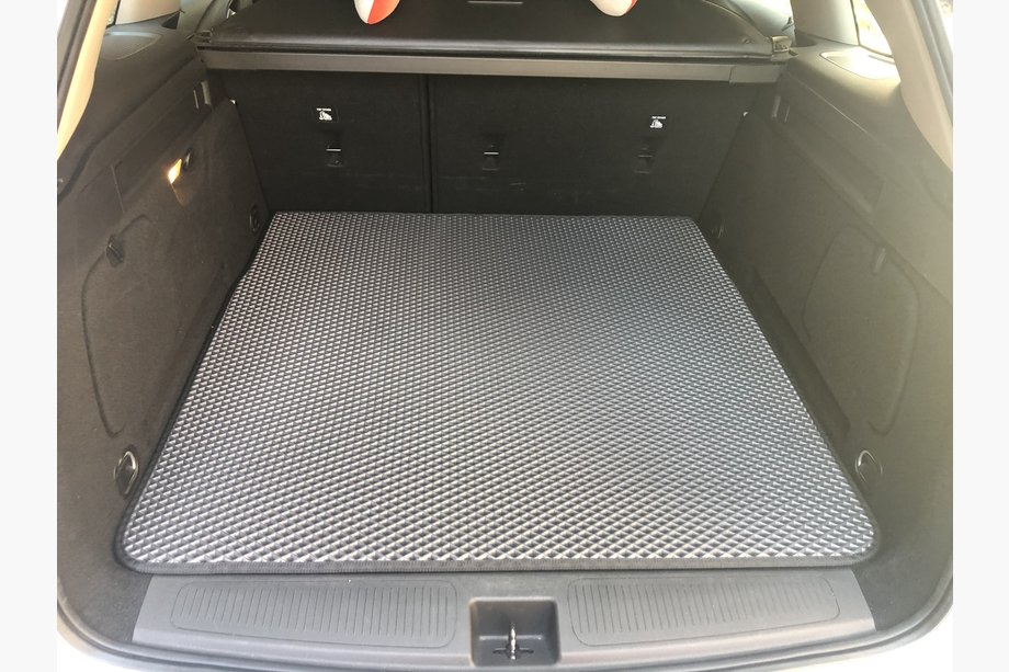 Opel Astra K 2016-2021 EVA Kofferraummatte (SW, Schwarz) Image