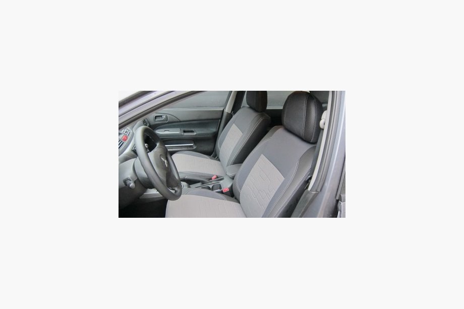 Mitsubishi Lancer 9 2004-2008 Autositzbezüge (Kunstleder↗Stoff, Premium) Image