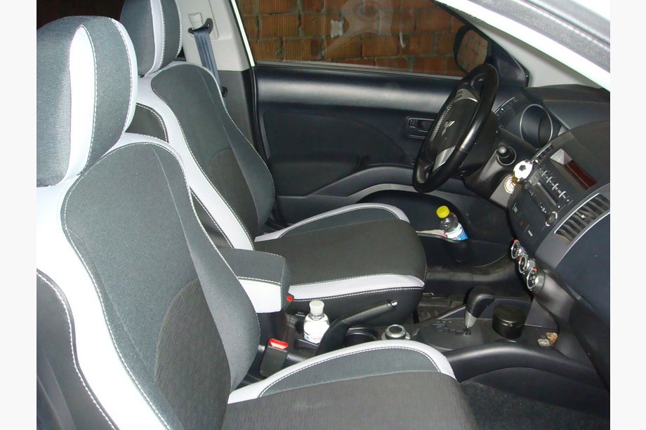 Mitsubishi Outlander 2006-2012 Autositzbezüge SoyuzAuto Premium Image